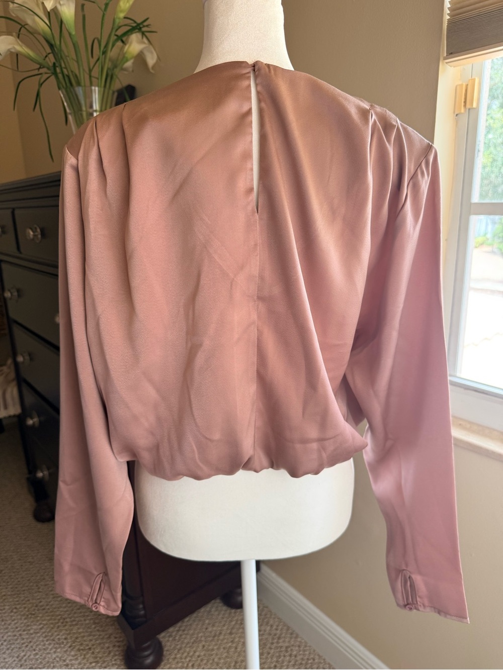 ASTR The Label Mauve Satin Blouse | Medium - Picture 2 of 7
